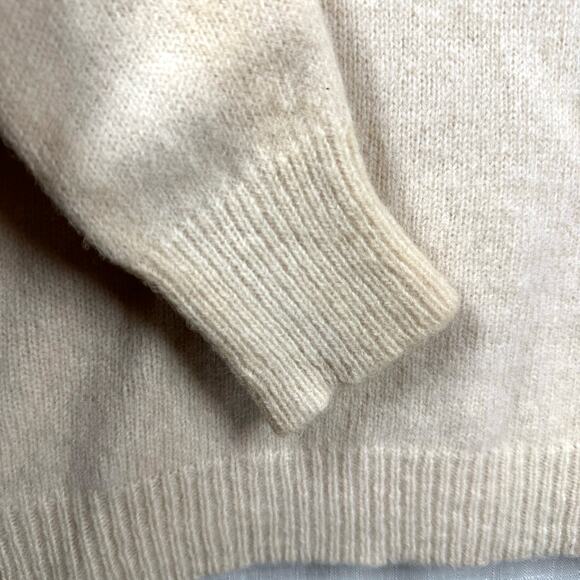 VINTAGE 90s Abercrombie Wool Blend Sweater Cream Pink Size M Preppy Minimalist - Picture 5 of 12
